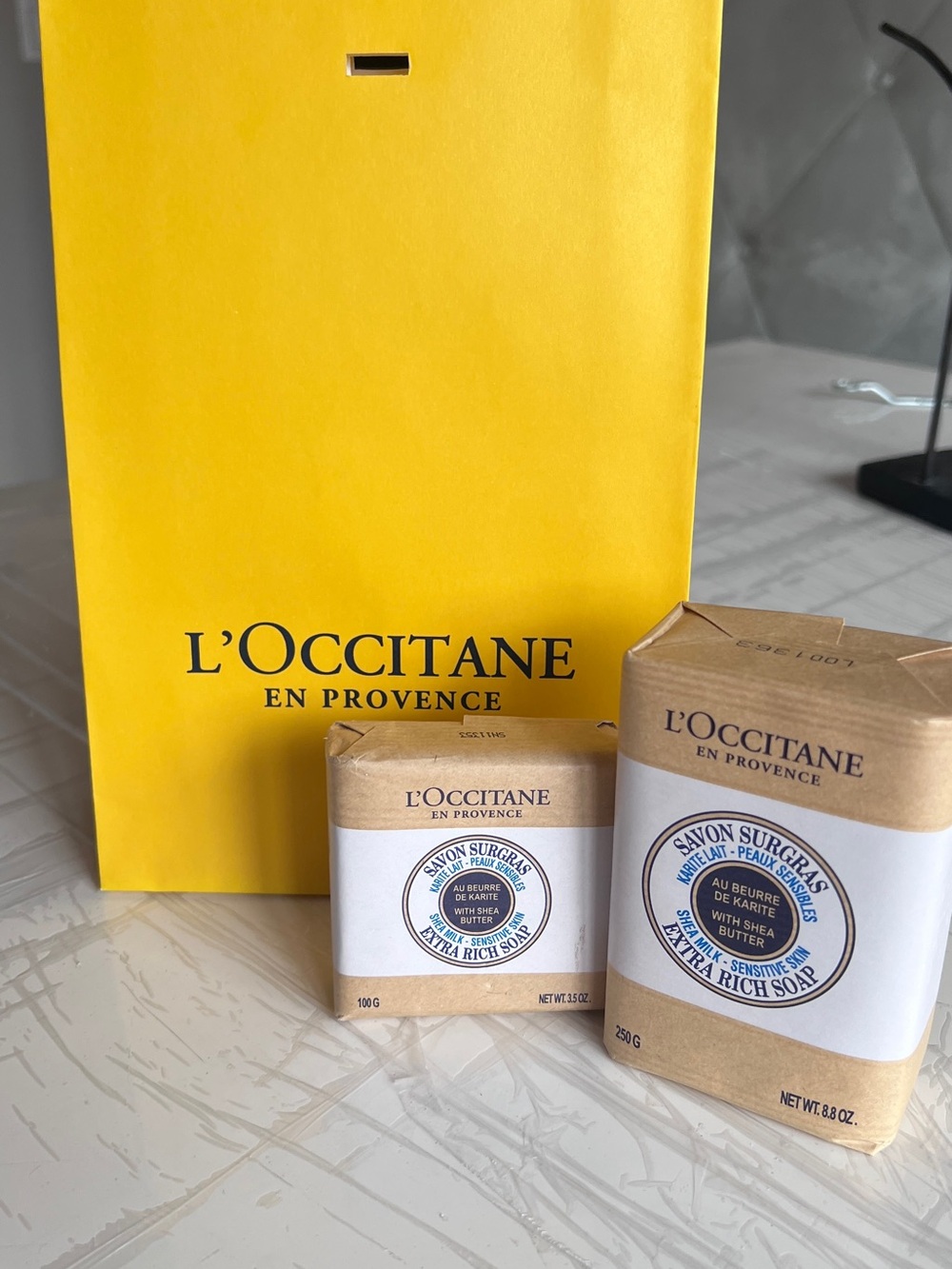 NEW！ 2pc Loccitane Shea soap set
